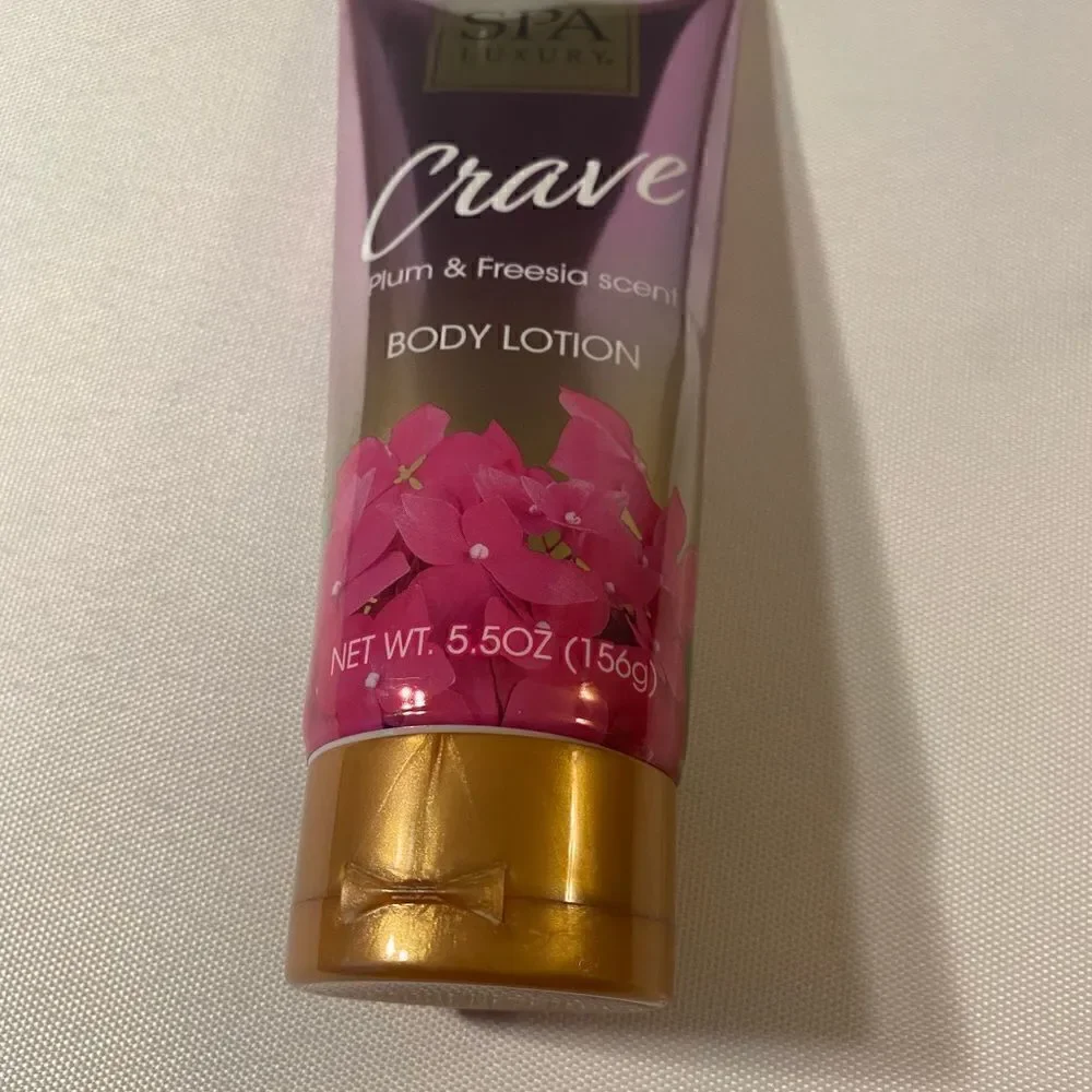 🌺Spa Luxury Crave Plum & Freesia Scent Body Lotion 5.5 OZ (156g )